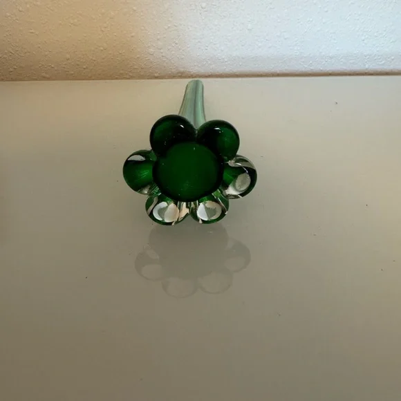 Vintage Mid Century Modern Green Elephant Foot Glass Bud Vase 9” tall - Picture 4 of 4